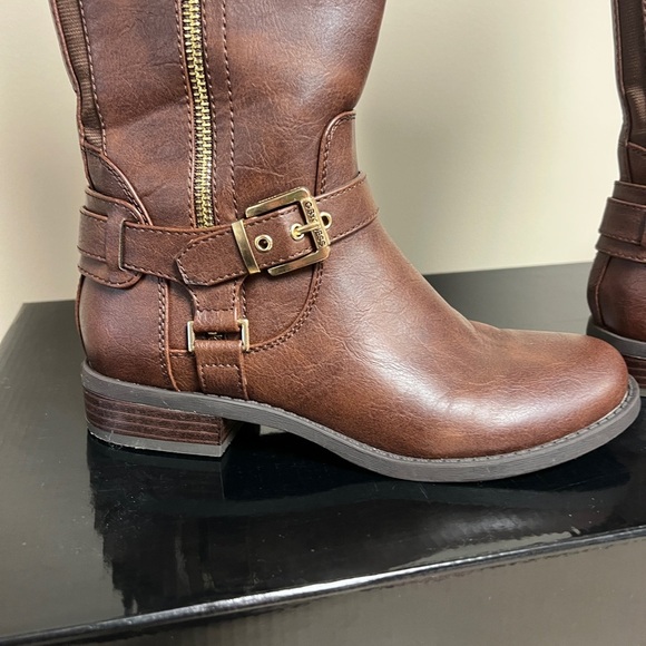 Guess Dark Brown Boot - Picture 5 of 7